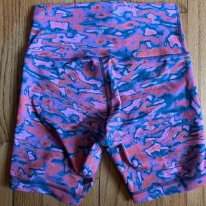 Lululemon Wonder Under 4inch shorts
